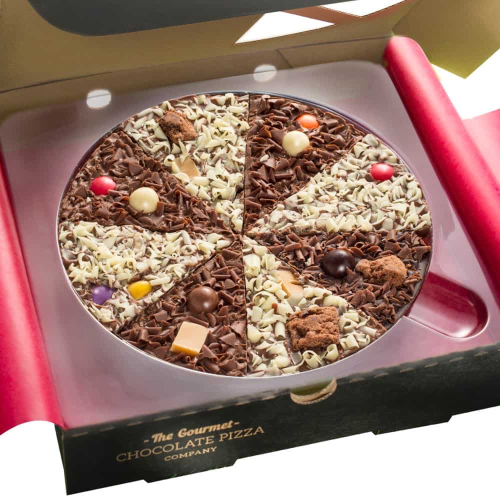 https://www.gourmetchocolatepizza.co.uk/images/products/general%20range/7_%20DELICIOUS%20DILEMMA%202022_close_up.jpg